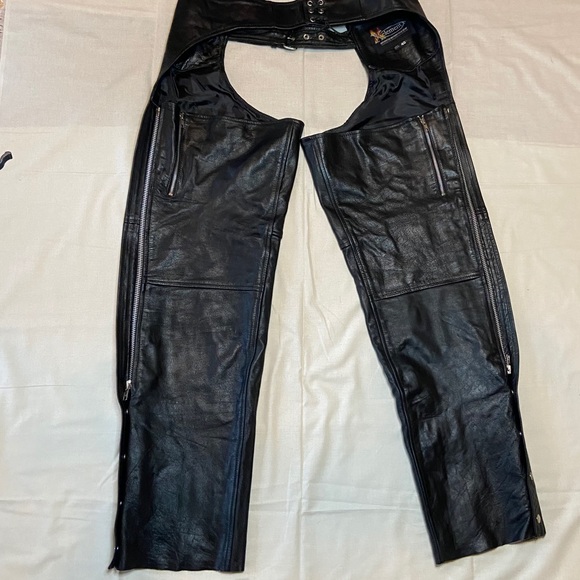 Motorcycle Leather Chaps by Xelement perfect condition superior quality - Picture 6 of 15